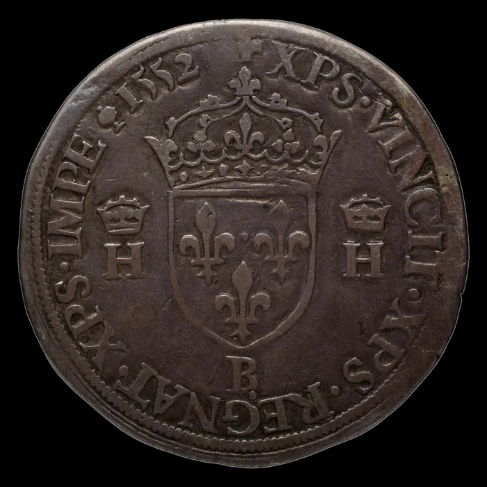 Revers d'un teston d'Henri II de 1552 marqué B sous l'écu, atelier de Rouen